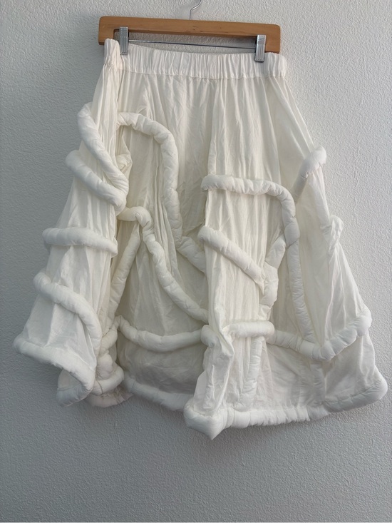 Dresses & Skirts - White Sculptural A-Line Midi Skirt with Puff-Trim